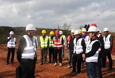 麒麟?yún)^(qū)考察團到富源縣調(diào)研風電項目建設情況